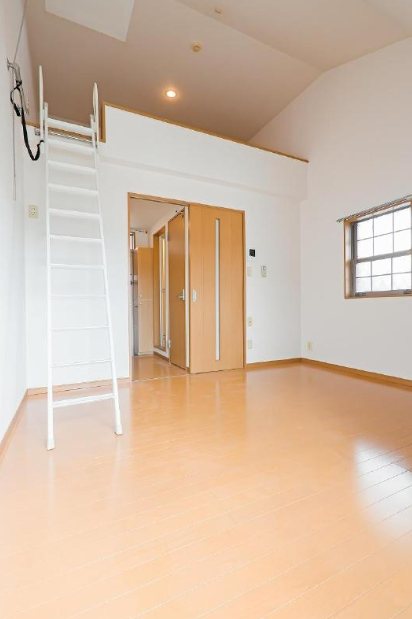 ミワコート博多 リビング