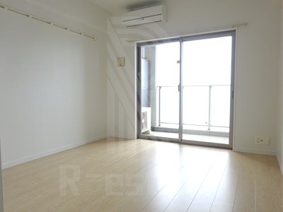 ウェルブライト博多 ベッドルーム