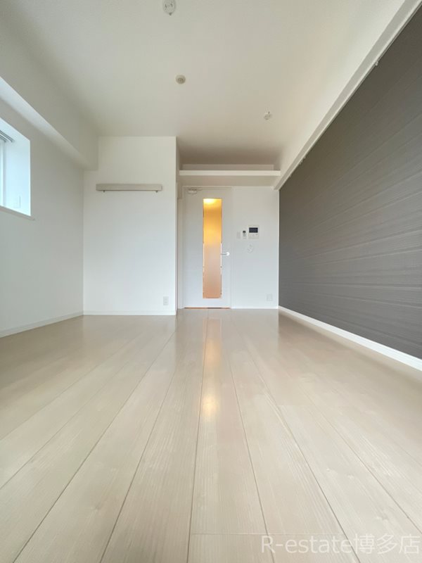 Rupieレジデンス渡辺通 リビング