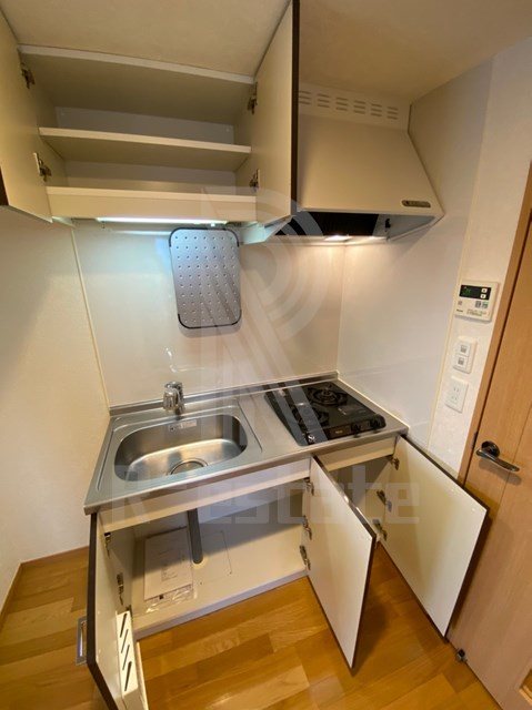 サヴォイテンジンスクワイヤー キッチン