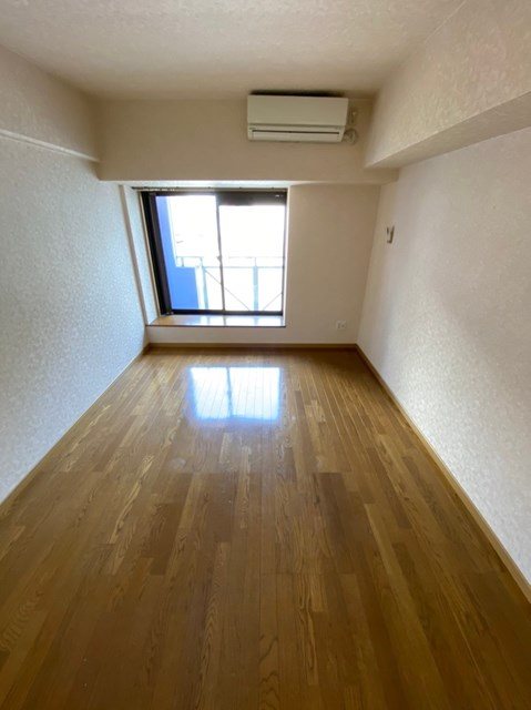 ダイナコートエスタディオレシェンテ リビング