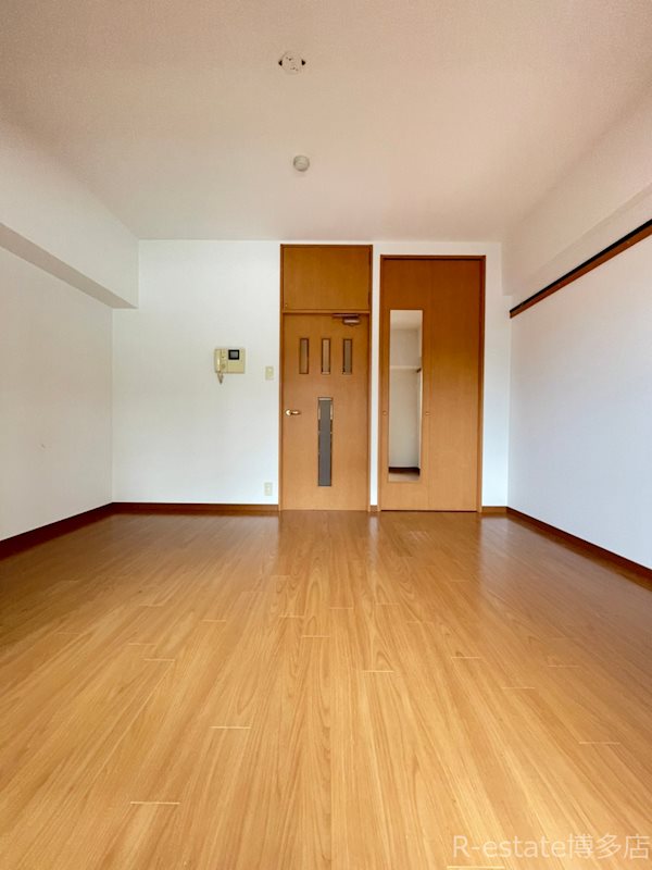 ピュアドームグレース博多 リビング