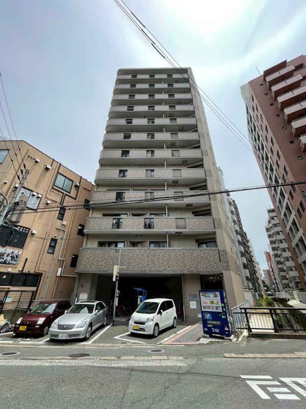 エンクレスト平尾 302号室 外観