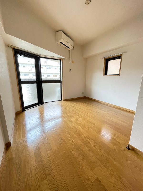 エンクレスト平尾 リビング