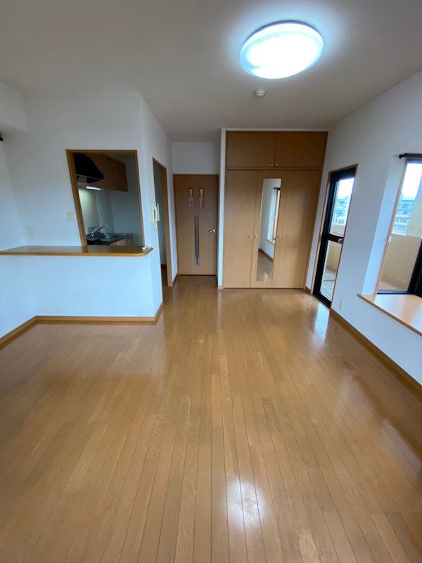 ピュアドームステイツ博多 リビング