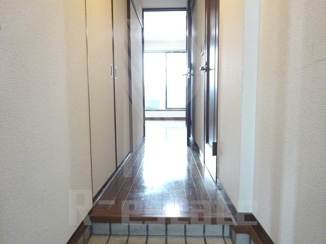 エステートモア博多アペックス 玄関