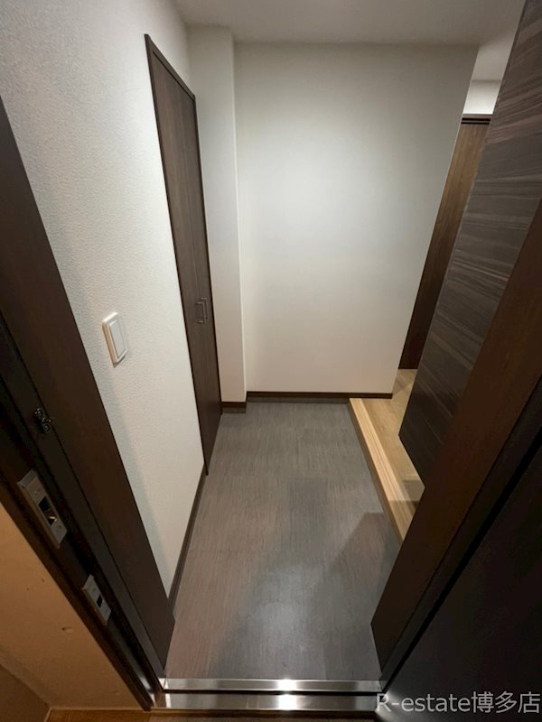 プライマル福岡平尾 玄関