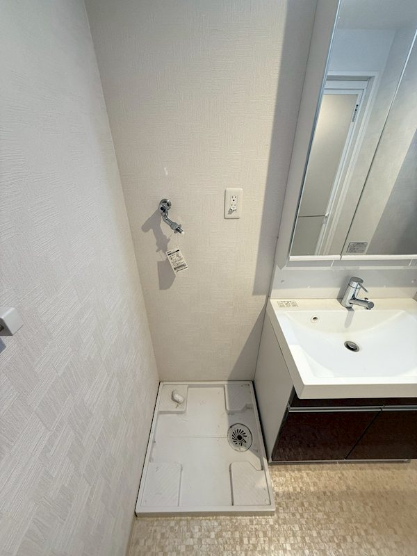 CINQ　IWASE　BLD その他8