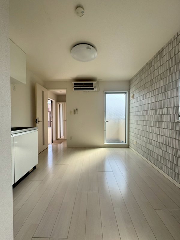 メゾンドモカ箱崎宮前 リビング