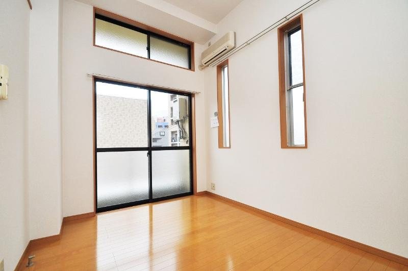 レガリータ天神3 リビング