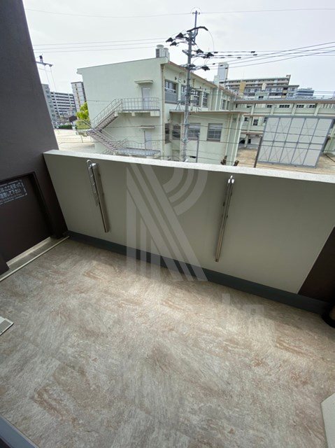 サヴォイブロンズガーデニア ベランダ