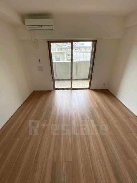 サヴォイブロンズガーデニア リビング