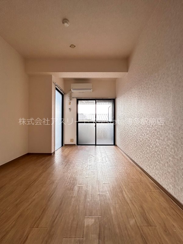 ダイナコート大博通リ リビング