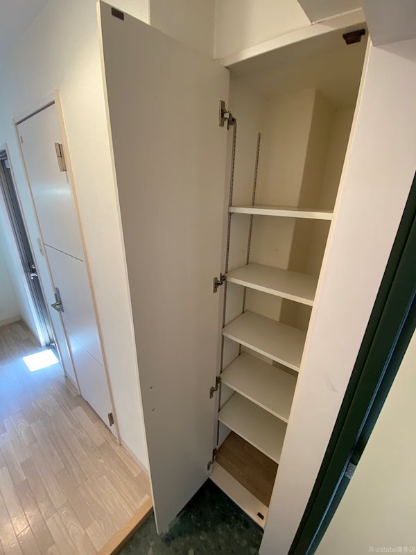 ホワイトキャッスル吉塚壱番館 玄関