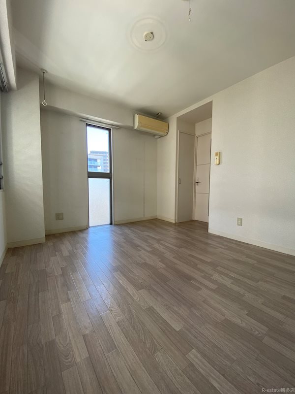 ホワイトキャッスル吉塚壱番館 リビング