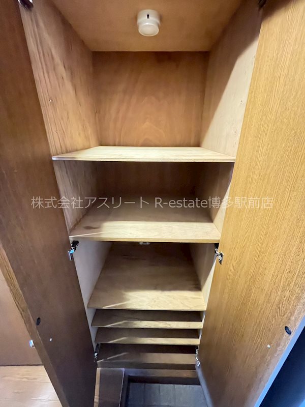 フェヴァリットキューブ 玄関