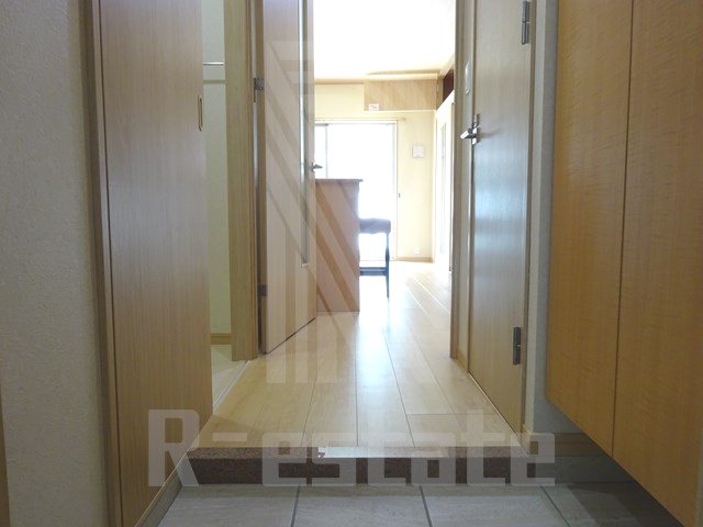 エステートモア平尾公園通り 玄関