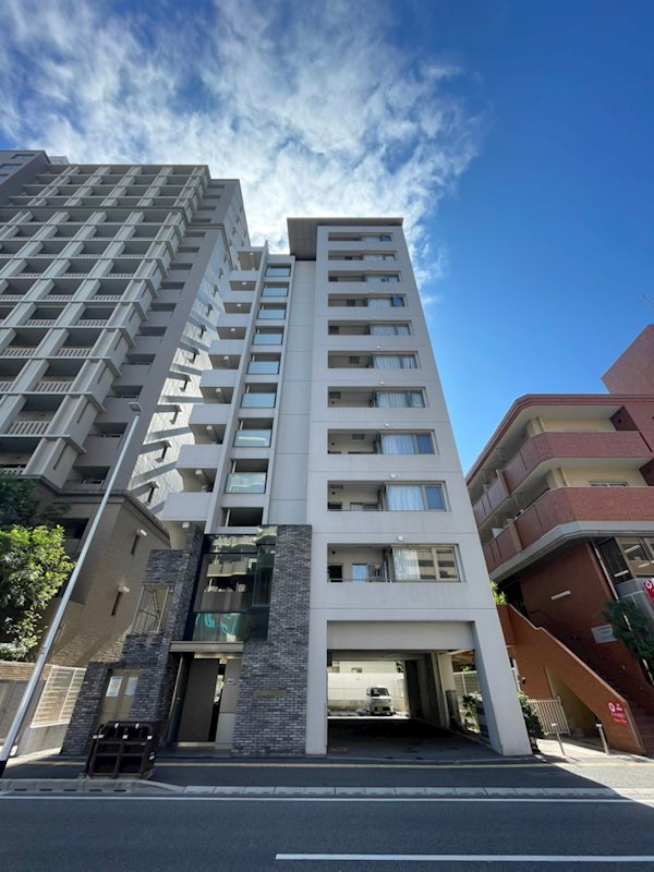 グランフォーレ平尾 705号室 外観