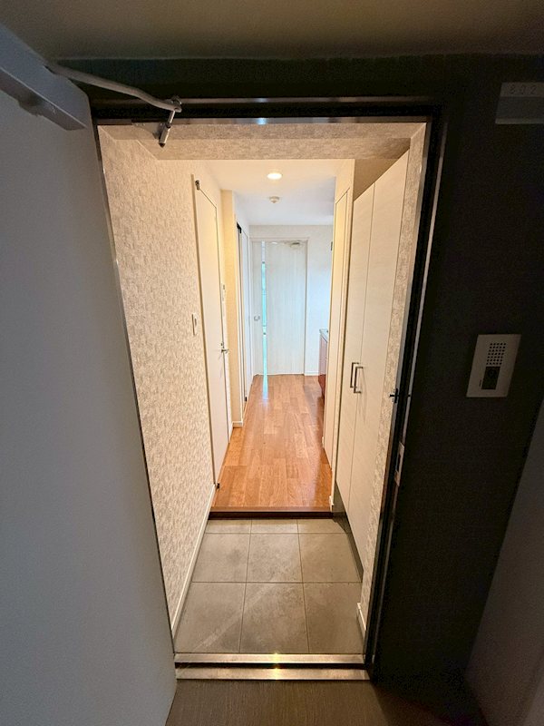 サヴォイ箱崎邸園 玄関