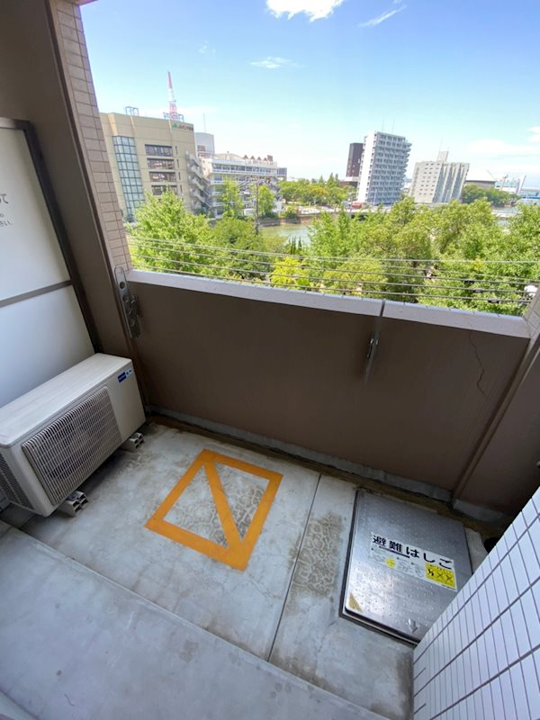 サヴォイザリバーテラス ベランダ