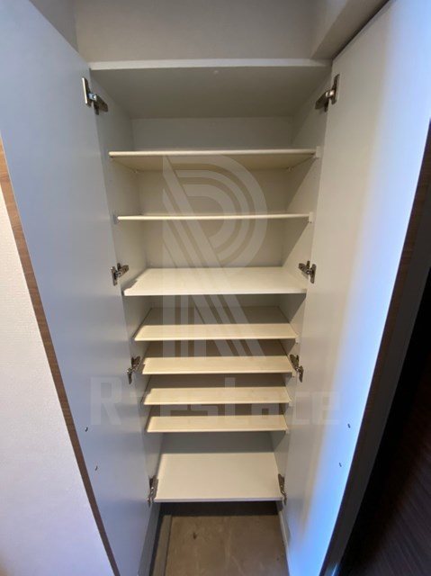 ドゥーエ赤坂 玄関