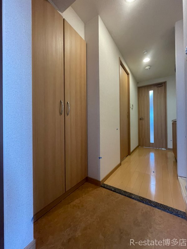 エステムコート博多駅前アヴェール 玄関