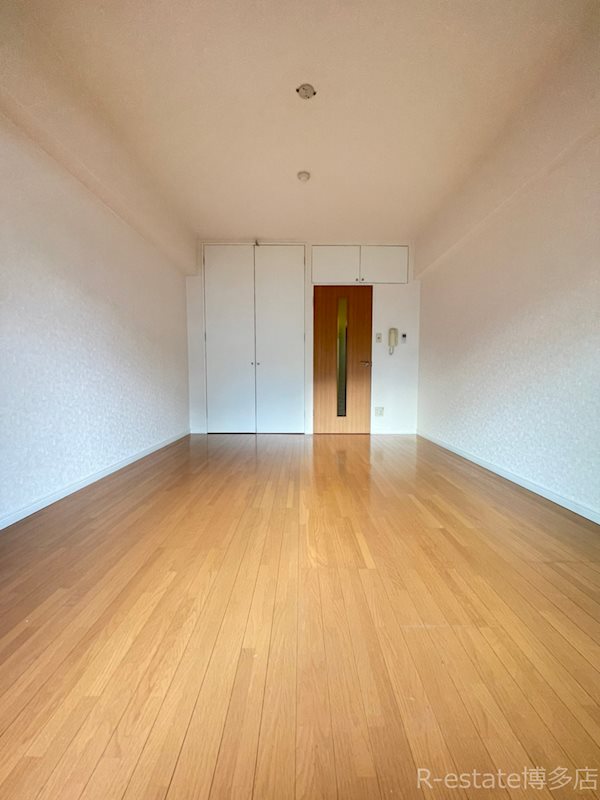 ダイナコートスタシオン博多 リビング