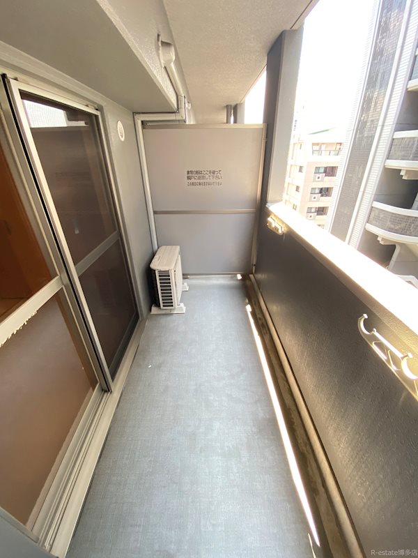 ロイヤル渡辺通2 88 ベランダ