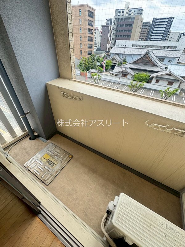 クラウンズワン箱崎 ベランダ