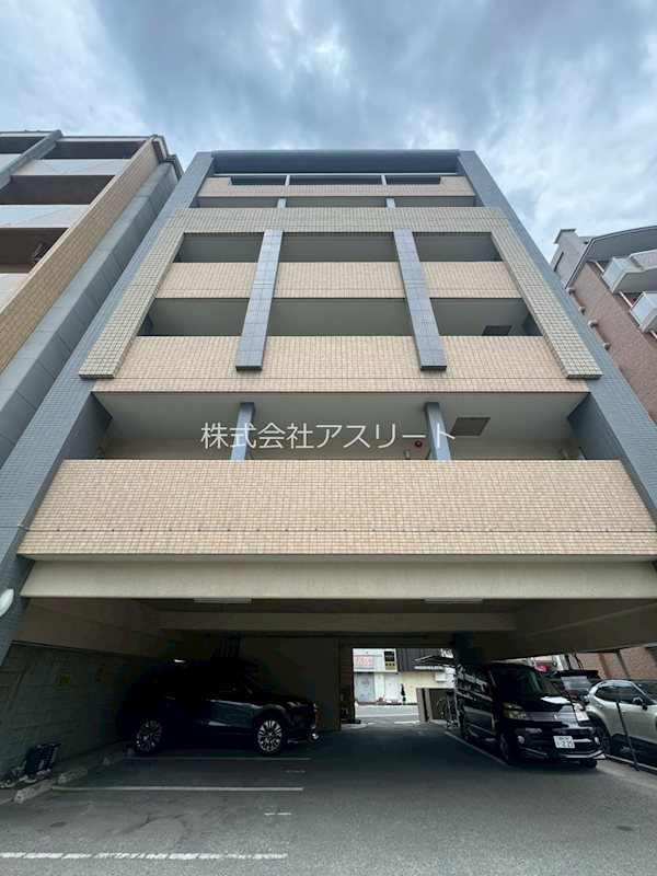 クラウンズワン箱崎 202号室 外観