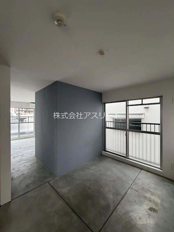 SHIROGANE　APARTMENT ベランダ