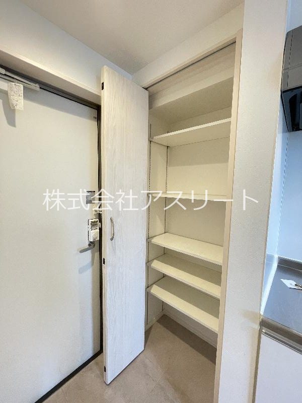Rスクエア箱崎 玄関