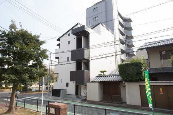 ラヴィータ大宮 201号室 外観