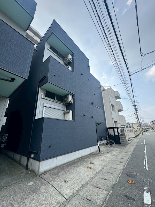 エトワレール吉塚  201号室 外観