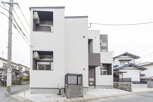 ロッククリスタル和白 201号室 外観