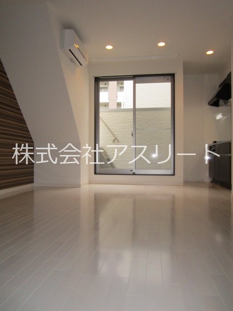 Grandticレジデンス大橋 リビング