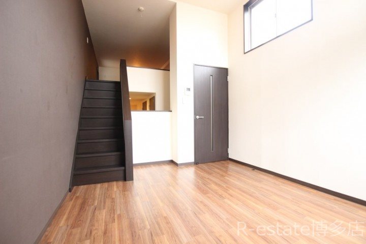 アンピオ吉塚弐番館 玄関