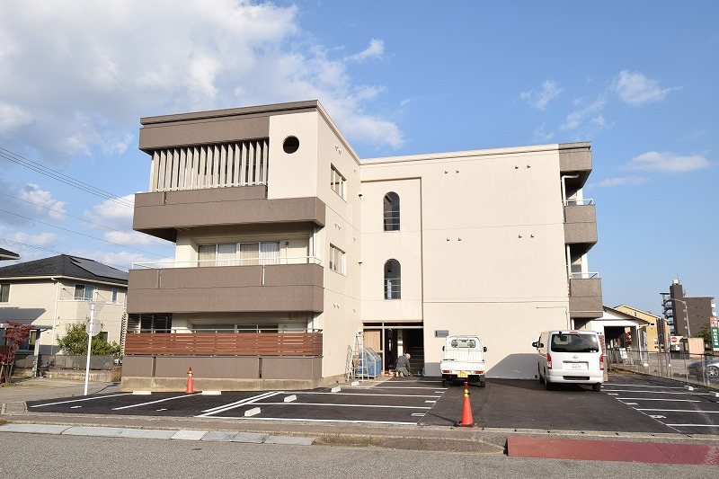 グランテラス駅南 外観