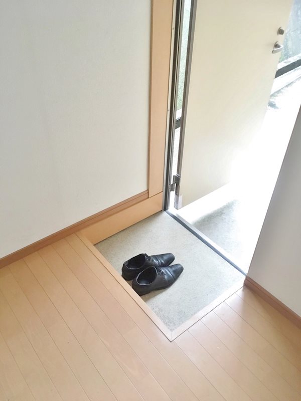 メーハン高谷  玄関