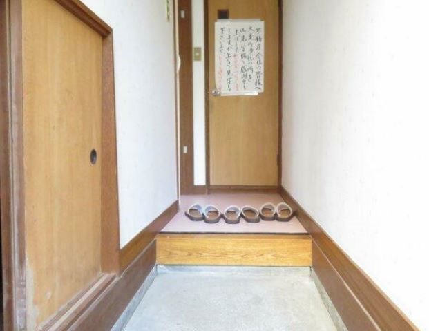 メゾン大石 玄関