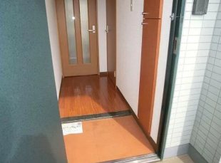 モデラート追浜 玄関