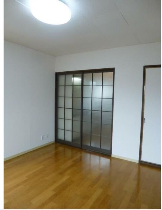 六友館 ベッドルーム
