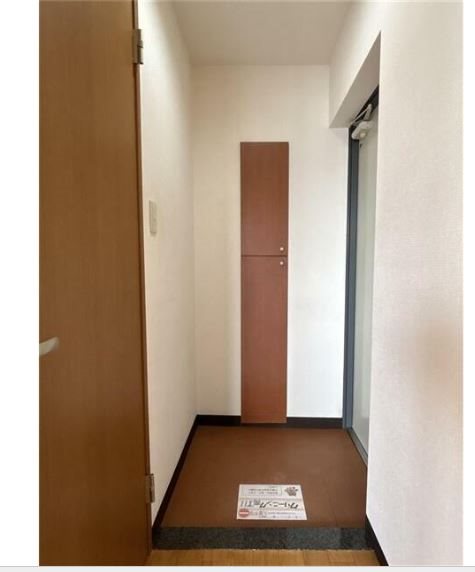ラファミーユ 玄関