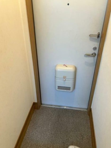 フローラF 玄関