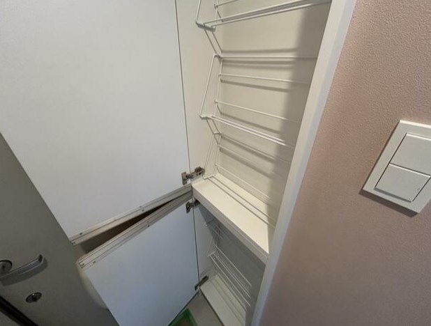 クレセントパーク六浦 玄関