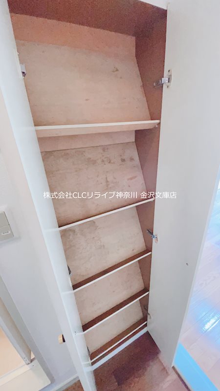 タンデム富岡 玄関