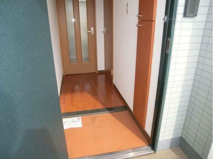 モデラート追浜 玄関