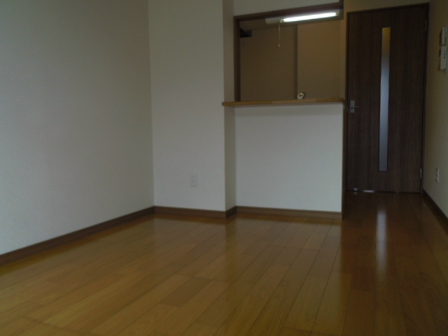 栄屋ビル リビング