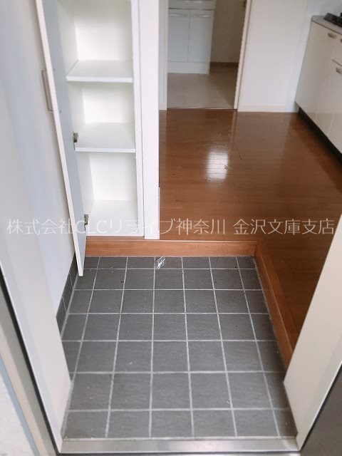 メイプルHouse参番館 玄関