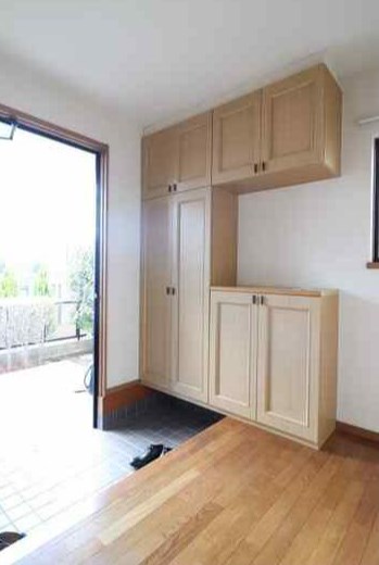 金沢区谷津町戸建 玄関